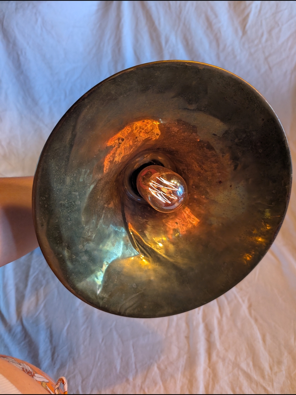 2/140$ Vintage Brass Horn Decorative Accent Lamp - Aged Gold Tone - Picture 2 of 9